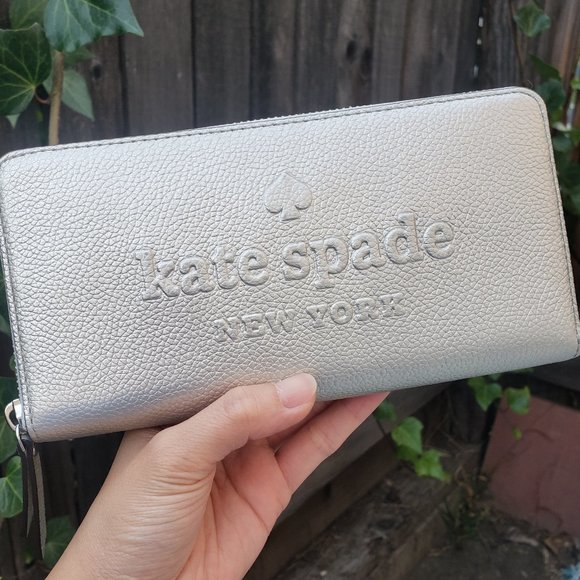 kate spade Handbags - SOLD 🤑 KATE SPADE Neda Larchmont Leather Wallet NEW!